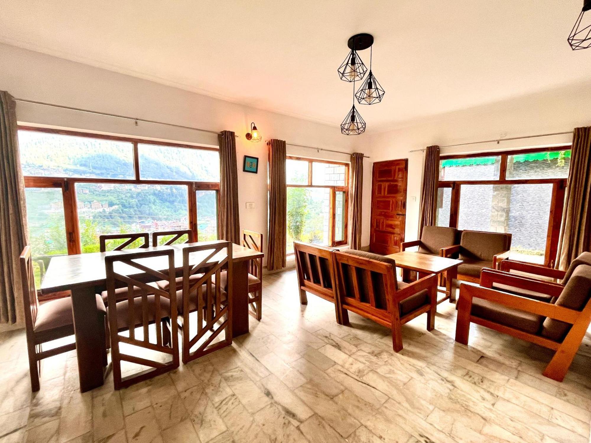 Himalayan Nomad Cottage, Manali ! All 2 Bedroom Independent Cottages ! Personal Lawn Every Cottage ! Parking ! Scenic Mountains View ! Spacious Rooms ! Exterior photo