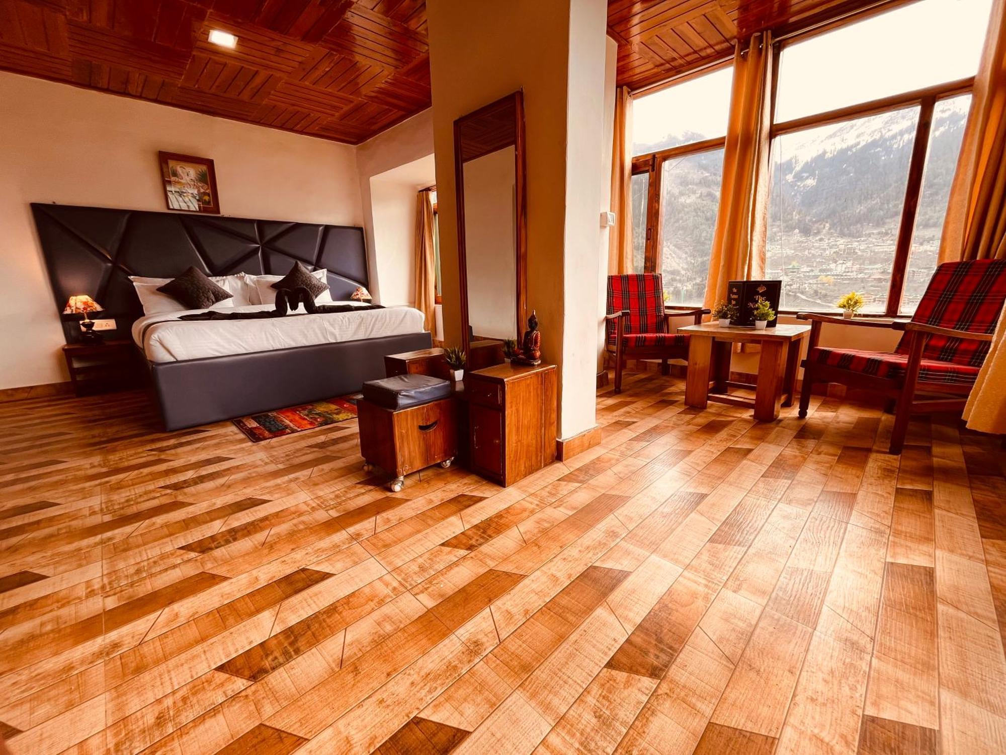 Himalayan Nomad Cottage, Manali ! All 2 Bedroom Independent Cottages ! Personal Lawn Every Cottage ! Parking ! Scenic Mountains View ! Spacious Rooms ! Exterior photo