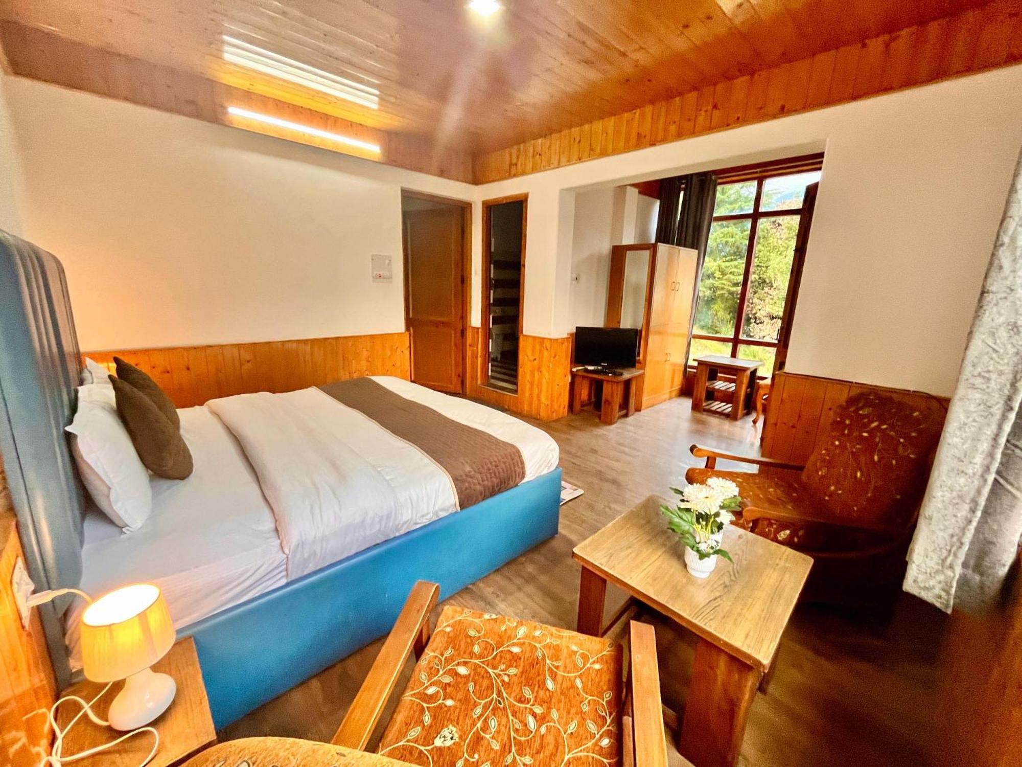 Himalayan Nomad Cottage, Manali ! All 2 Bedroom Independent Cottages ! Personal Lawn Every Cottage ! Parking ! Scenic Mountains View ! Spacious Rooms ! Exterior photo